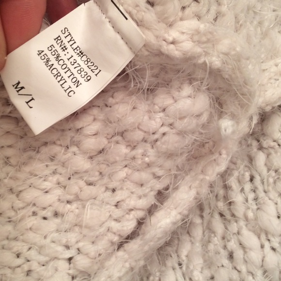 DREAMERS popcorn pullover. - Picture 8 of 8